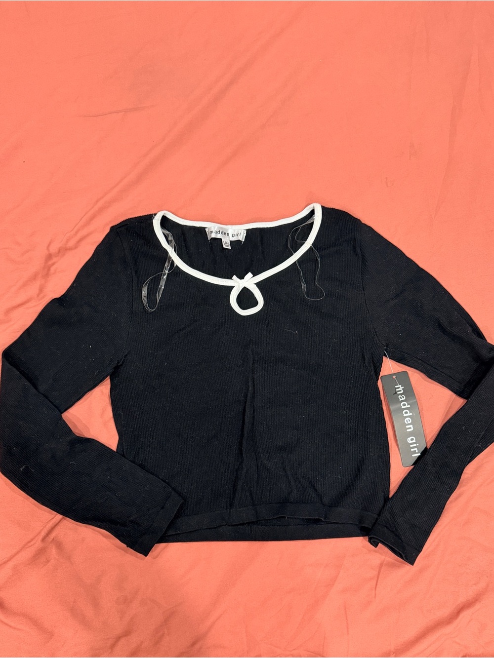Madden Girl Black Contrast Trim Crop Top - Picture 4 of 7